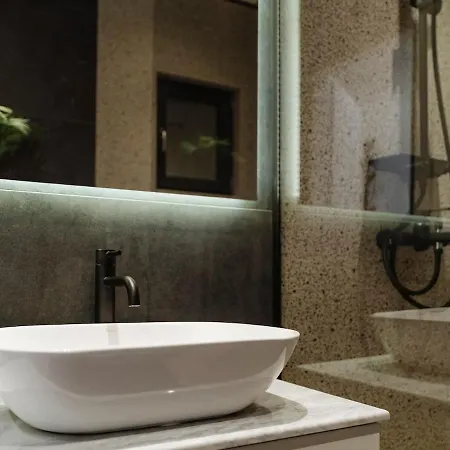 דירה Sunny - Location - Charming Balcony *