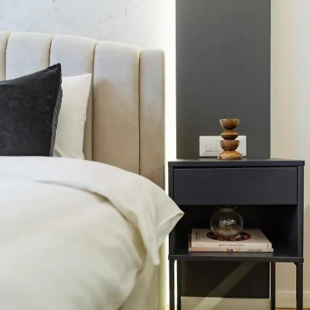 Sunny - Location - Charming Balcony *