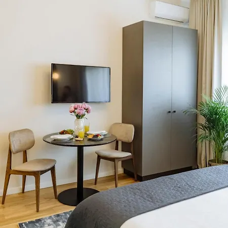 Sunny - Location - Charming Balcony דירה *