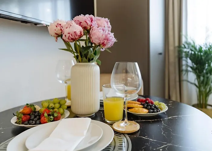 Sunny - Location - Charming Balcony Bukarest