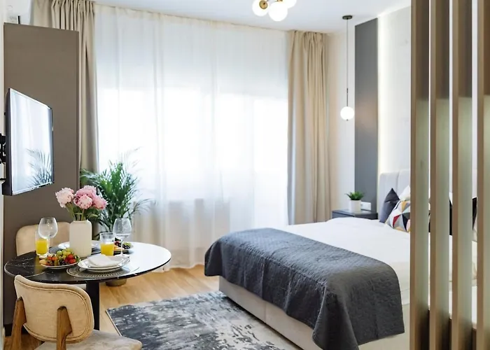 Sunny - Location - Charming Balcony * Bukarest