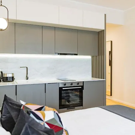 Sunny - Location - Charming Balcony Διαμέρισμα Βουκουρέστι