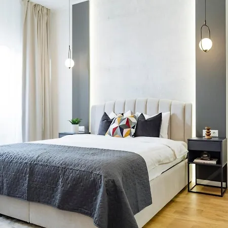 Sunny - Location - Charming Balcony Διαμέρισμα Βουκουρέστι