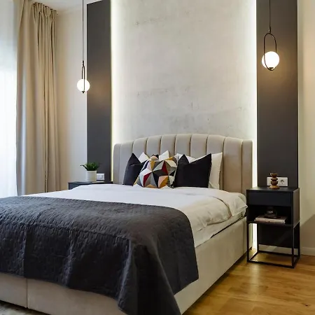 Sunny - Location - Charming Balcony * Bucarest