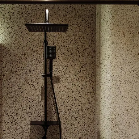 Sunny - Location - Charming Balcony Διαμέρισμα