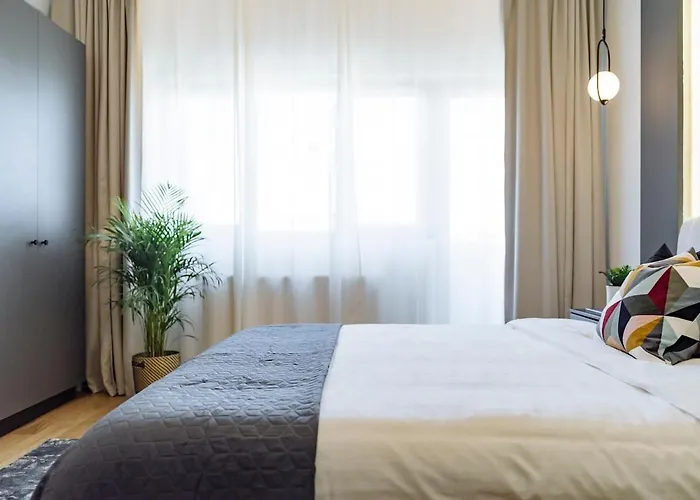 Apartment Sunny - Location - Charming Balcony Bucharest