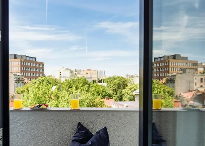 Sunny - Location - Charming Balcony 아파트 *