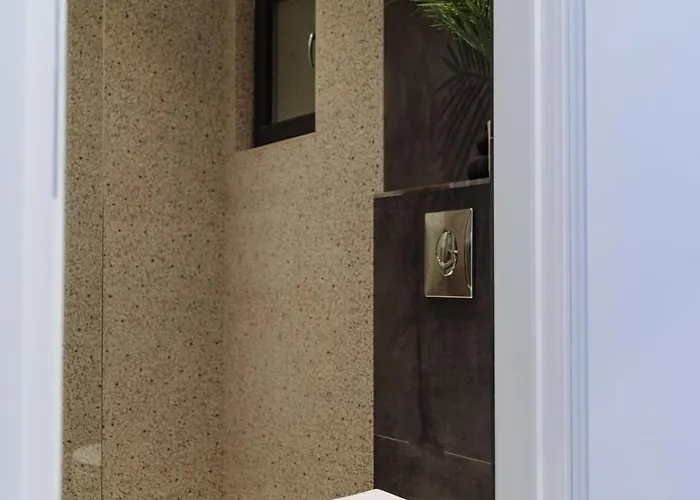 아파트 Sunny - Location - Charming Balcony *