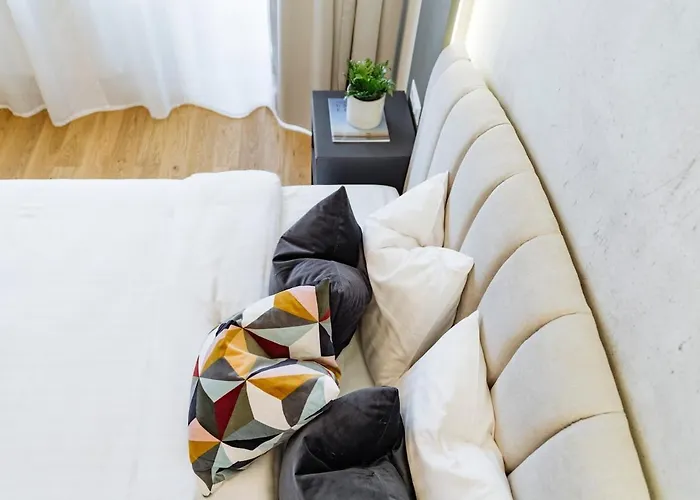 Apartment Sunny - Location - Charming Balcony *